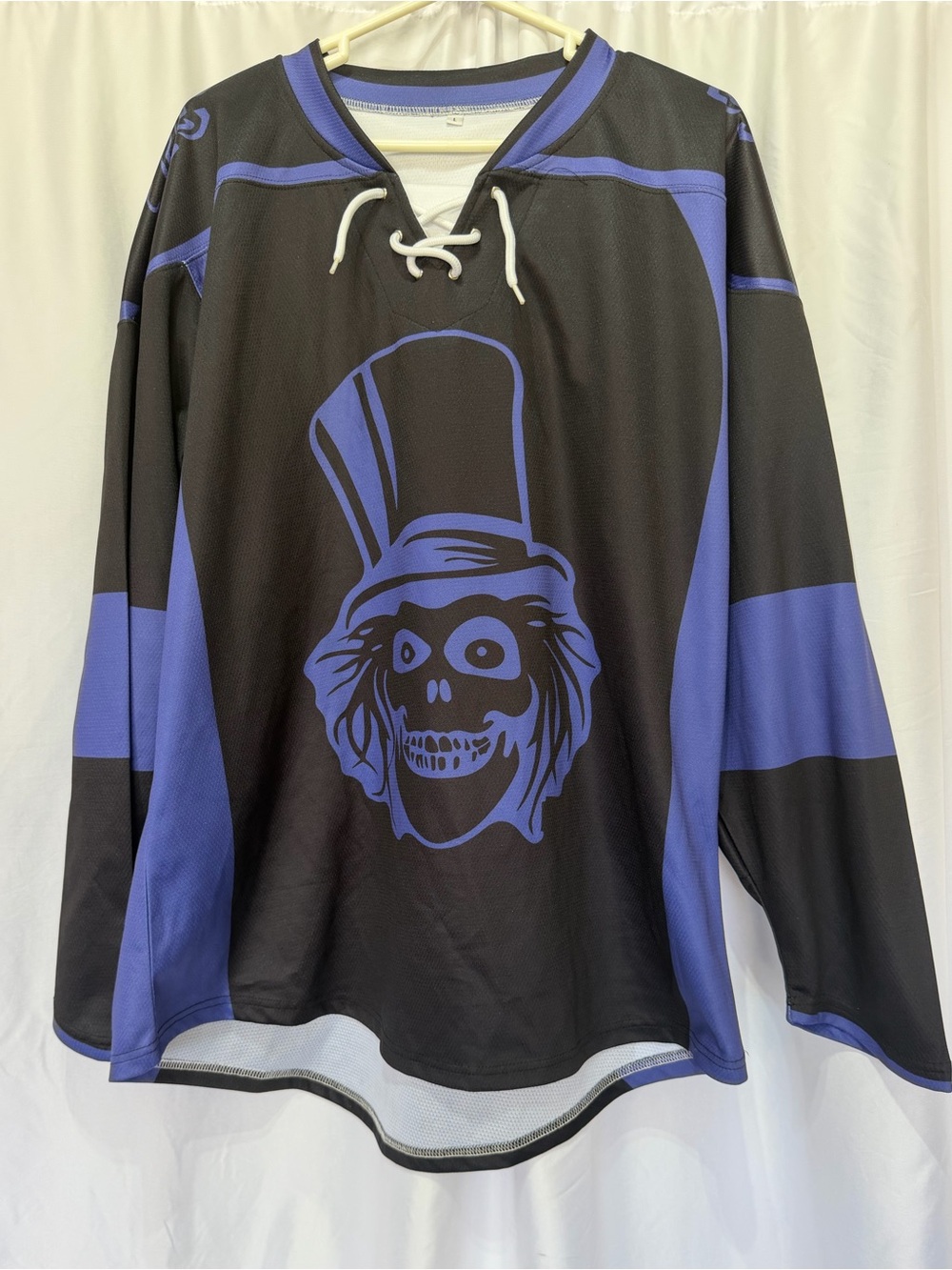 Custom haunted mansion Disney hat box ghost long sleeve hockey jersey